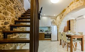 Agarathos Deluxe Homes - Kaliviani -On The Road To Balos